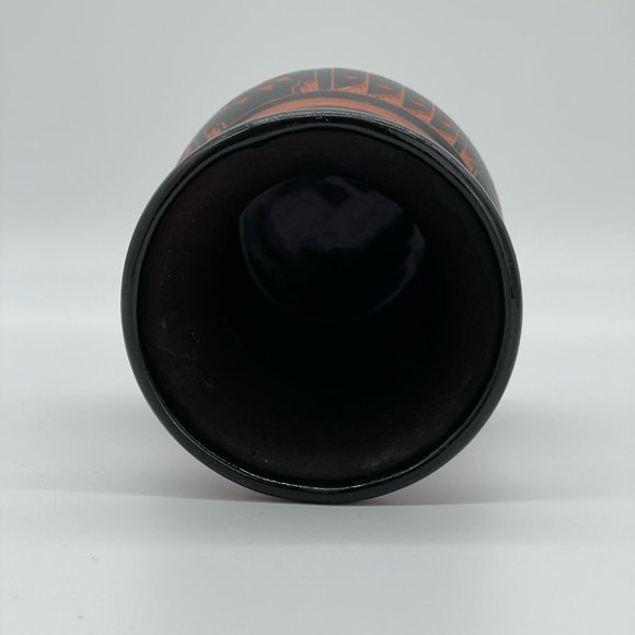 Traditional Navajo Dine Pottery Vase Signed Vincent Hicks Bear Claw - Picture 9 of 11